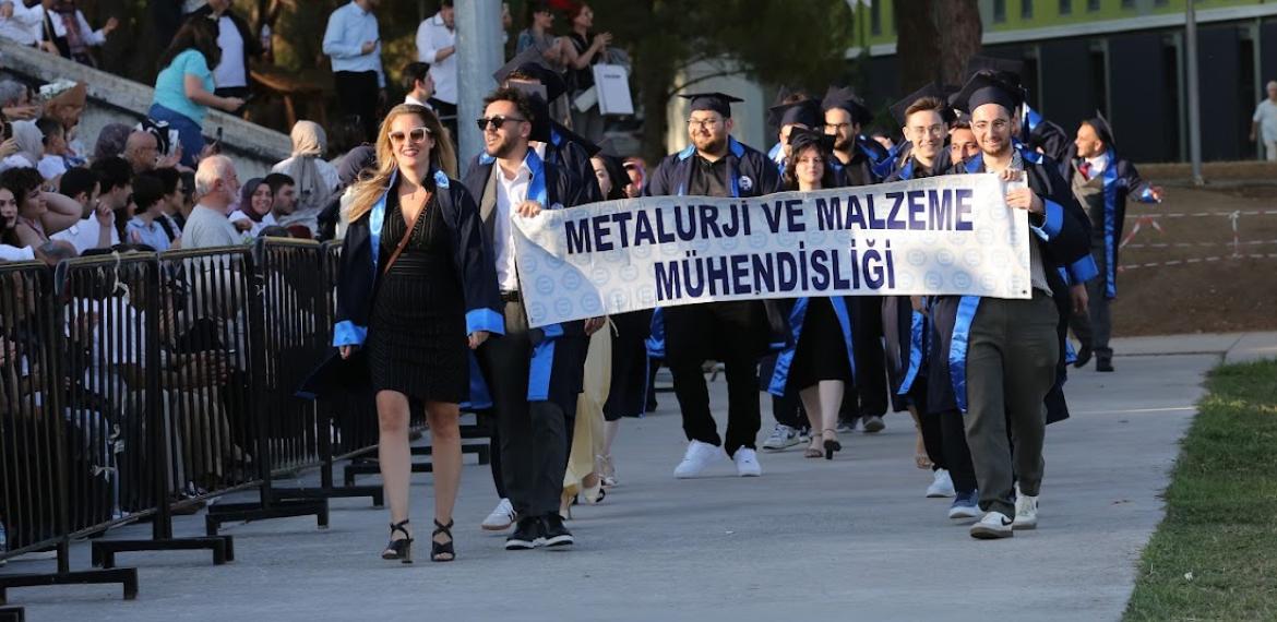 mezuniyet töreninden öğrencilerimiz